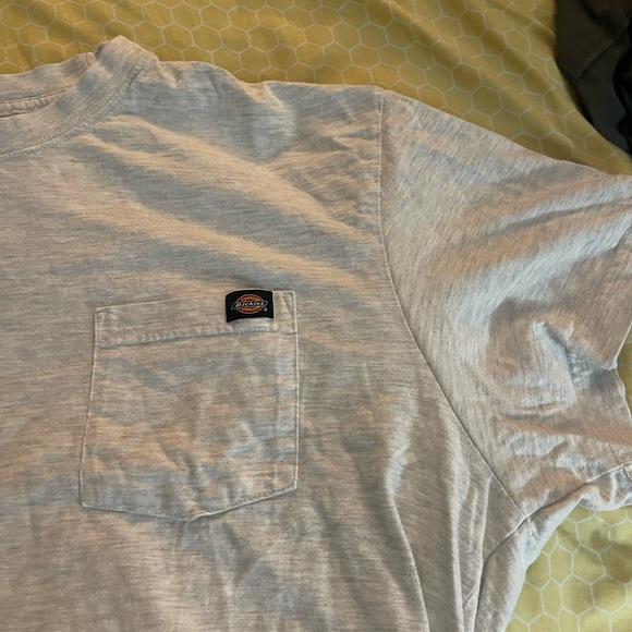 Men’s Dickies T-shirt w/ pocket. 3xl - Picture 3 of 3